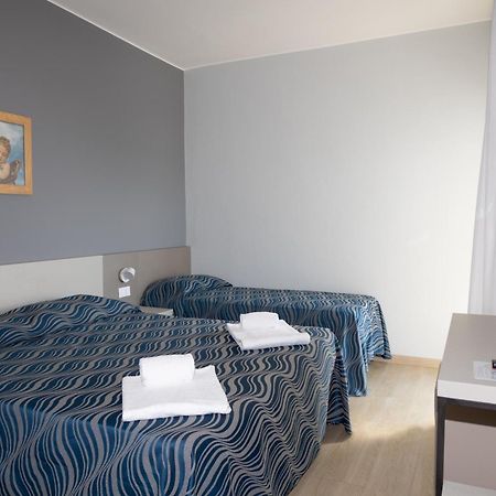 Hotel Nember Lido di Jesolo Ngoại thất bức ảnh