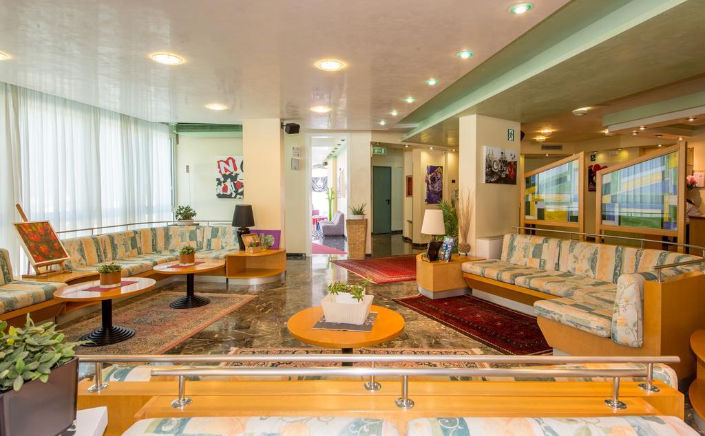 Hotel Nember Lido di Jesolo Ngoại thất bức ảnh
