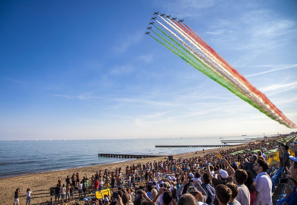 Hotel Nember Lido di Jesolo Ngoại thất bức ảnh