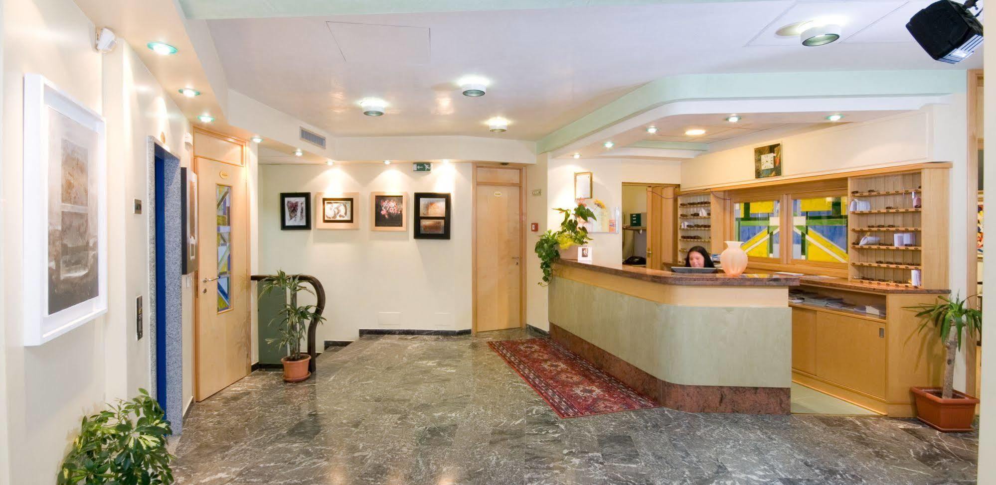 Hotel Nember Lido di Jesolo Ngoại thất bức ảnh